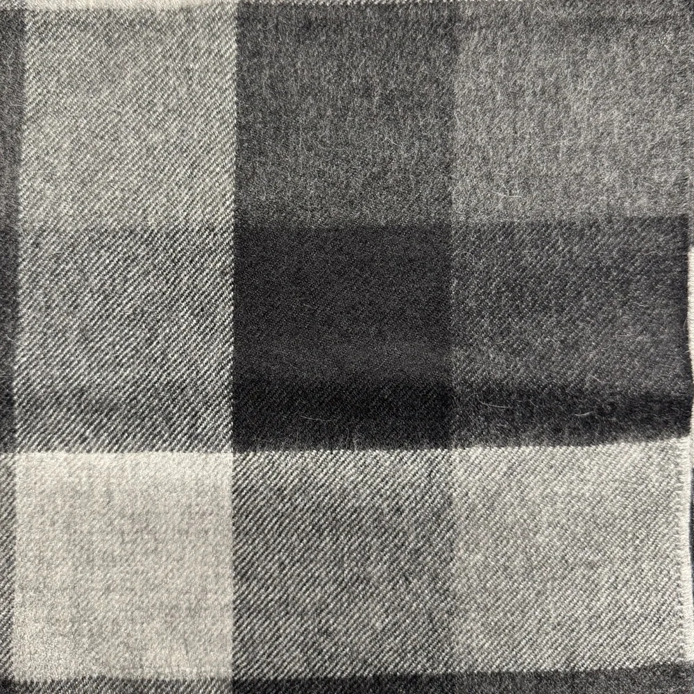Classic Alpaca Buffalo Plaid Check Scarf NWT Black‎ White Gray Soft Warm Winter